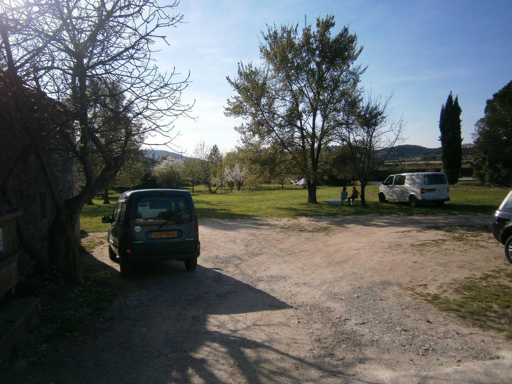 Gite L'Etape Vallon-Pont-dʼArc Exterior foto